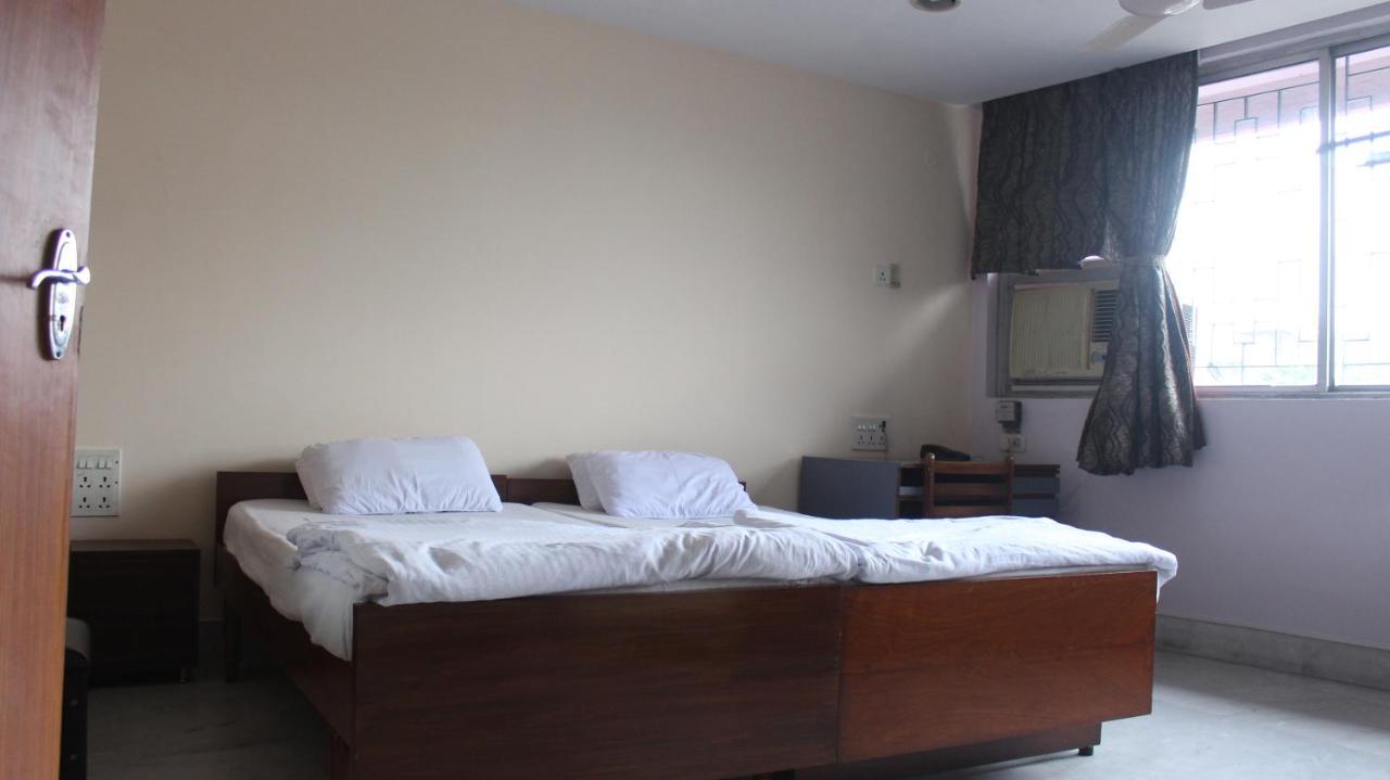 Service Apartments, Park Street, Calcutta Buitenkant foto
