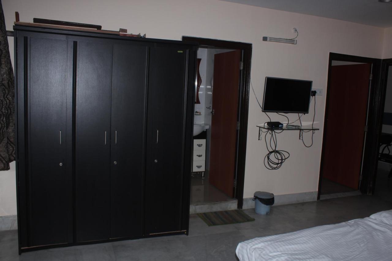 Service Apartments, Park Street, Calcutta Buitenkant foto