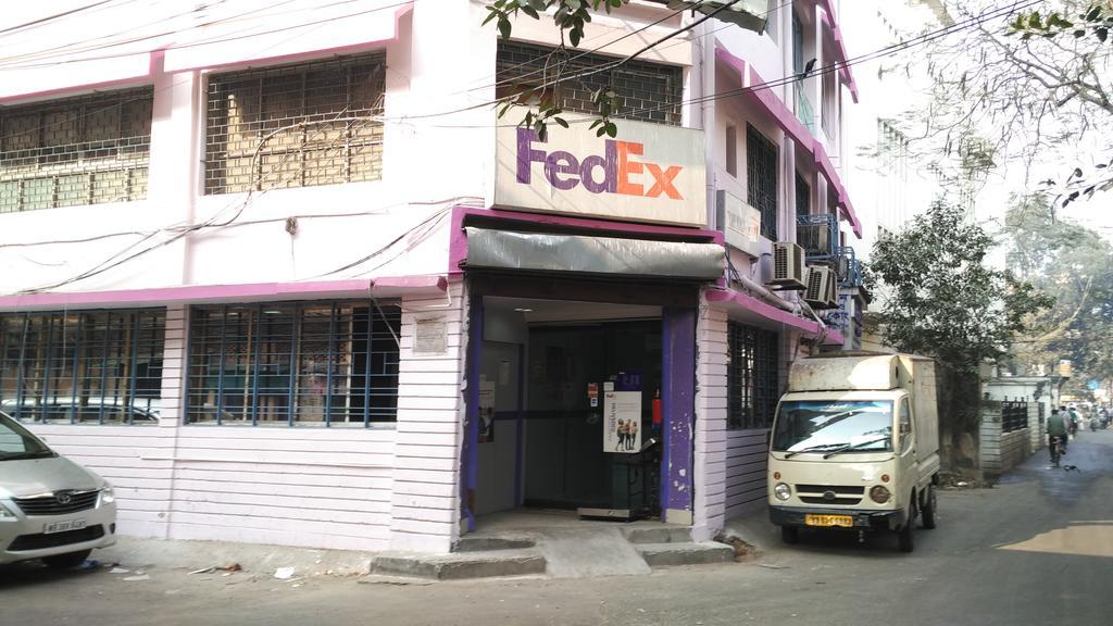 Service Apartments, Park Street, Calcutta Buitenkant foto