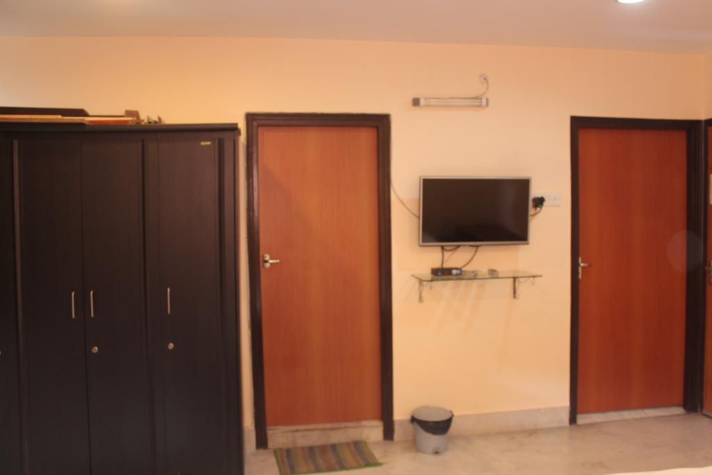 Service Apartments, Park Street, Calcutta Buitenkant foto
