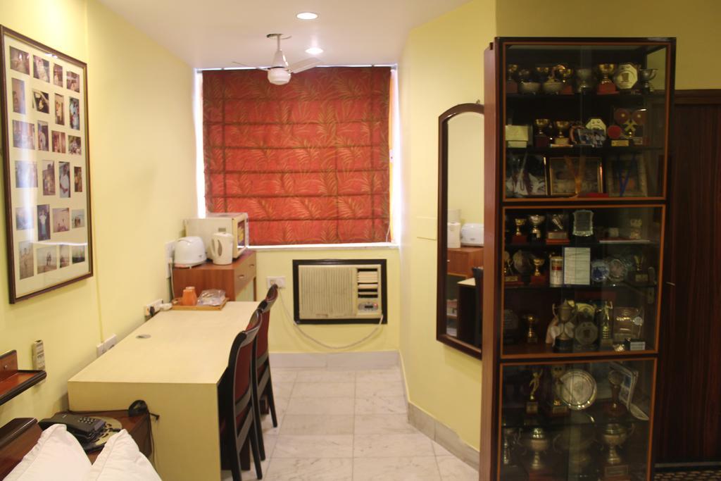 Service Apartments, Park Street, Calcutta Buitenkant foto