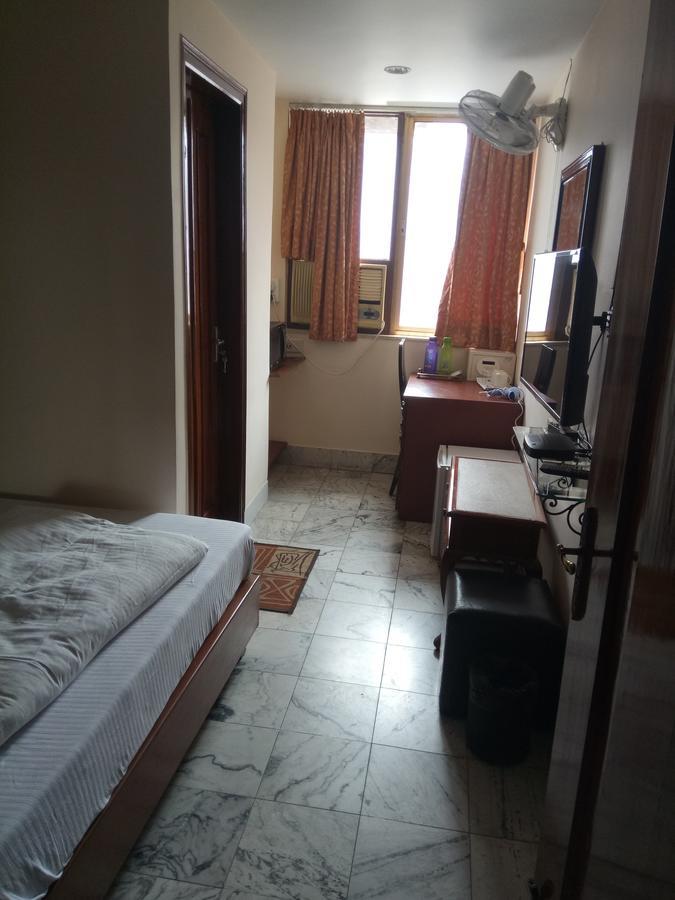 Service Apartments, Park Street, Calcutta Buitenkant foto