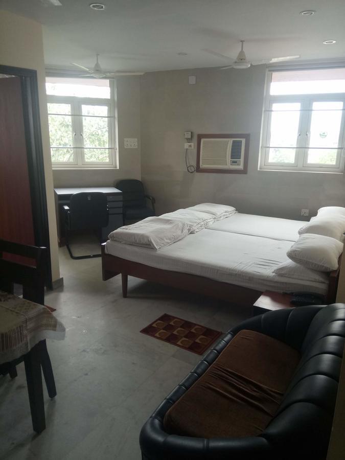 Service Apartments, Park Street, Calcutta Buitenkant foto